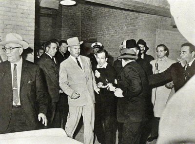 jack-ruby-shooting-lee-harvey-oswald-in-the-basement-of-dallas-city-hall