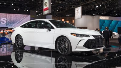 2019 Toyota Avalon Is More Efficient, Packs More Technology