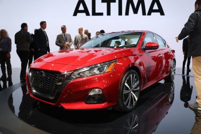 2019 Nissan Altima delivers class-above styling, confidence-inspiring driving experience and Nissan Intelligent Mobility technologies