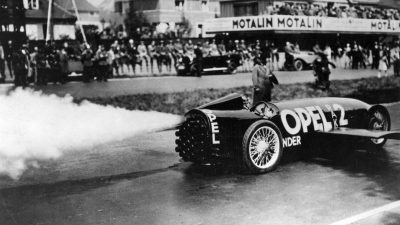 90 Years Ago, The Opel Rak 2 Hit 148 MPH Using Rocket Fuel